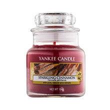 YANKEE CANDLE Scented Candle Classic small (Sparkling Cinnamon) 104 g 411 G - Parfumby.com