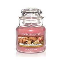 YANKEE CANDLE Fragrant Candle Classic small Home Sweet Home 104 g 623 G - Parfumby.com