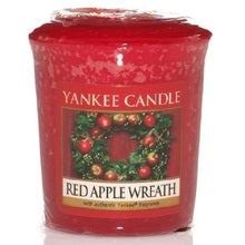 YANKEE CANDLE Red Apple Wreath Candle - Aromatische votiefkaars 49,0 g