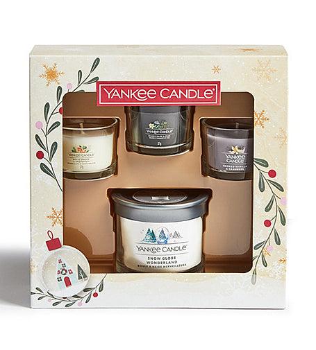 YANKEE CANDLE Snow Globe Wonderland Gift Set Tumbler Small + Votive Candle In Glass 3 X 37 G 1 PCS - Parfumby.com