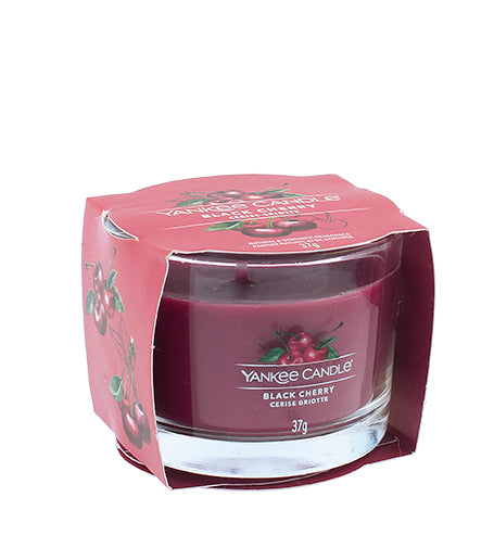 YANKEE CANDLE Black Cherry votivní svíčka en skle 37 g