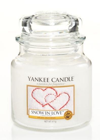 YANKEE CANDLE Snow In Love Candle - Scented candle 411 G - Parfumby.com