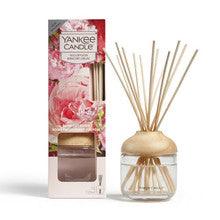 YANKEE CANDLE Reed Diffuser Fresh Cut Rose - Aromatic diffuser 120 ML - Parfumby.com