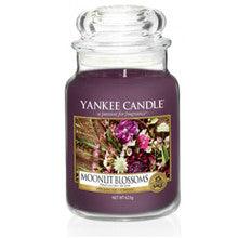 YANKEE CANDLE Moonlit Blossoms Candle - Scented candle 623 G - Parfumby.com