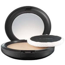 MAC Blot Powder Pressed - Jemný presovaný pudr 12 g