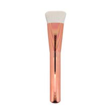 MAKEUP REVOLUTION  Ultra Metals Ultra Flat Contour Brush F304