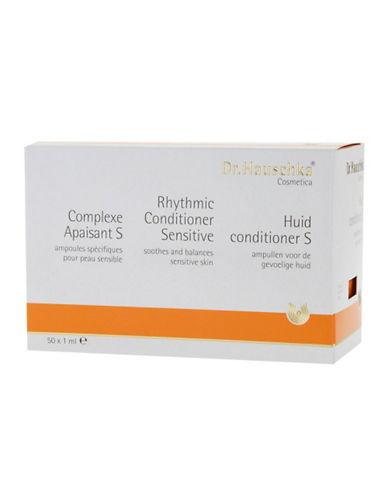 DR. HAUSCHKA DR. HAUSCHKA Conditioner Sensitive Care 50 X 1 ML - Parfumby.com