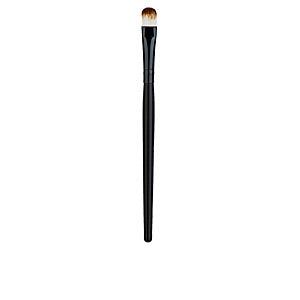 GLAM OF SWEDEN Brush Medium 1 PCS - Parfumby.com