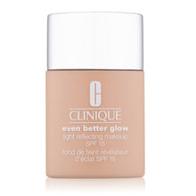 CLINIQUE Make-up om de huid te verhelderen SPF 15 Even Better Glow #WN-12-MERINGUE