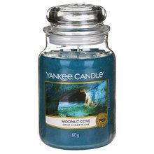 YANKEE CANDLE Moonlit Cove Candle - A scented candle 411.0g