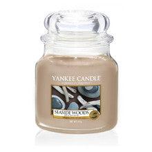 YANKEE CANDLE Seaside Woods Candle - Scented candle 623 G - Parfumby.com