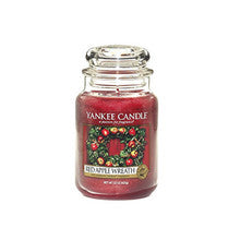 YANKEE CANDLE Red Apple Wreath Candle - Een geurkaars 104,0 g