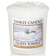 YANKEE CANDLE Fluffy Towels Candle - Aromatic votive candle 49 G - Parfumby.com