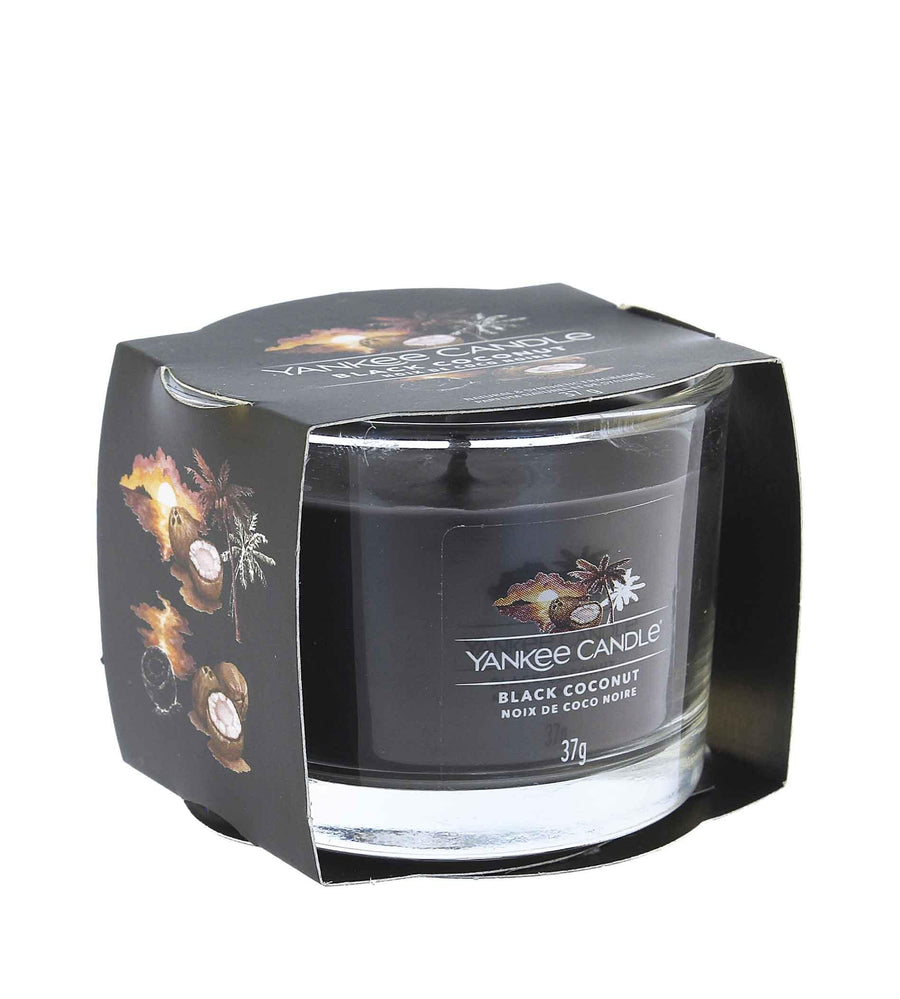 YANKEE CANDLE Black Coconut Votive Candle In Glass 37 G - Parfumby.com